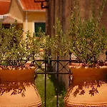 Four Seasons Apartament *