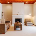 Four Seasons Apartament