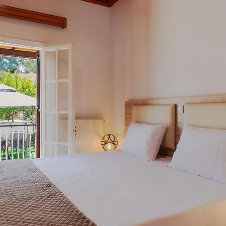 Four Seasons Апартаменты Лефкими