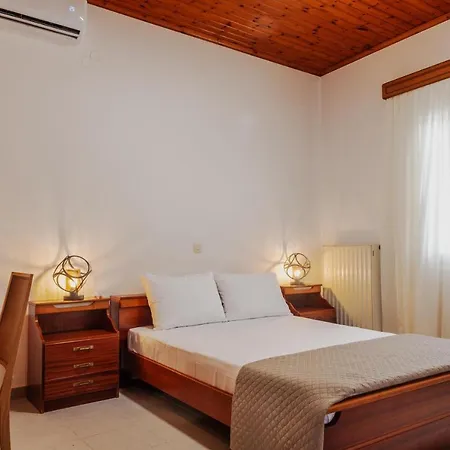 Four Seasons * Lefkimi