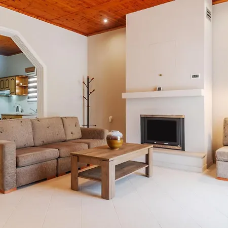 Four Seasons Apartment