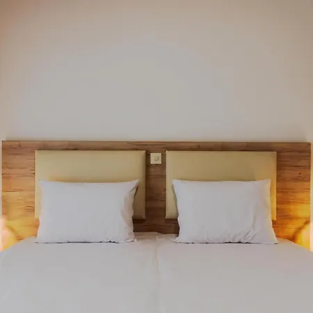 Апартаменты Four Seasons