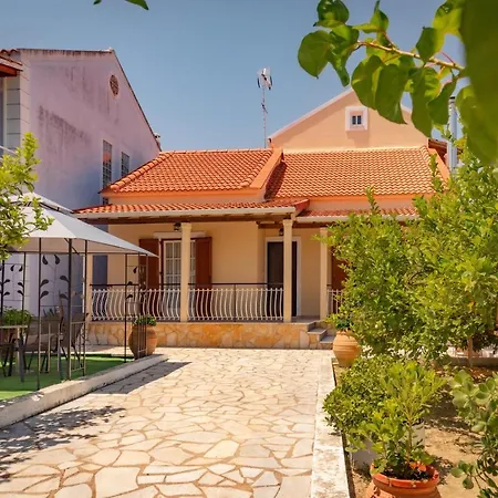 Apartmán Four Seasons Lefkímmi